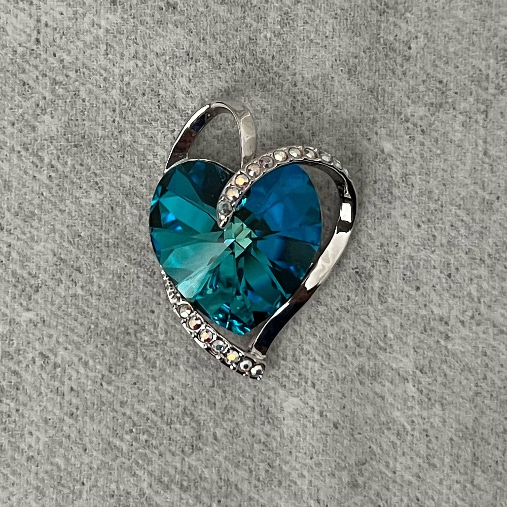 Heart Shaped Necklace Pendant with a beautiful Swarovski Crystal.